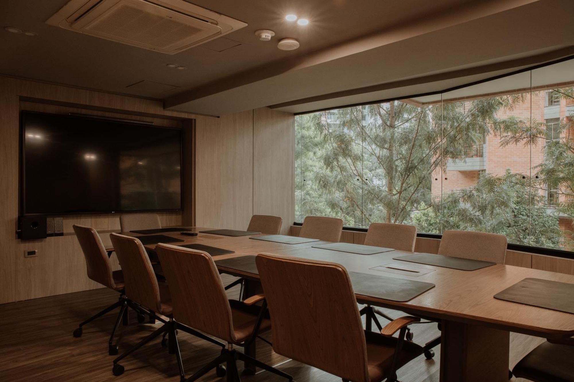 מדיין Binn Hotel מראה חיצוני תמונה