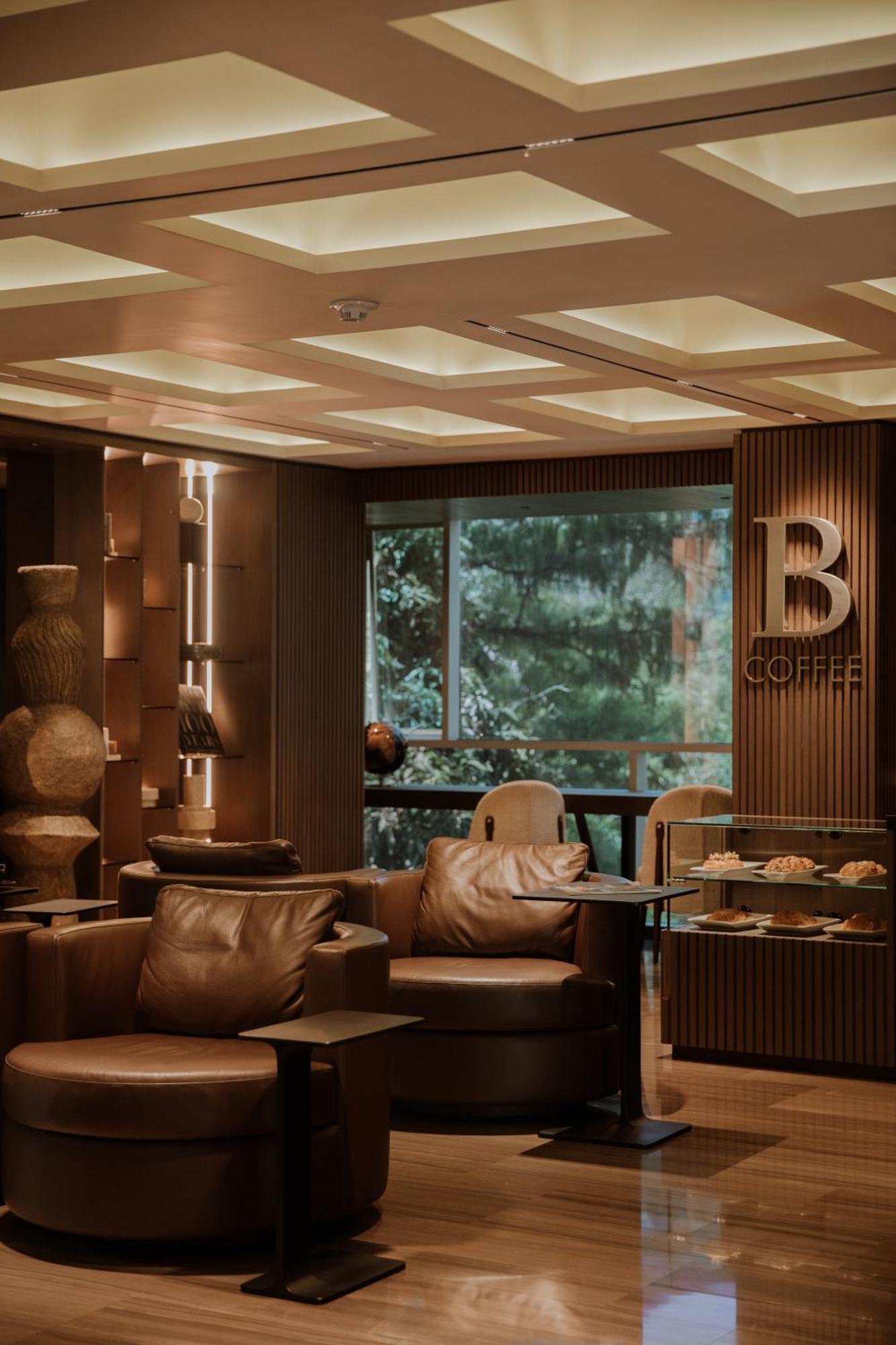 מדיין Binn Hotel מראה חיצוני תמונה