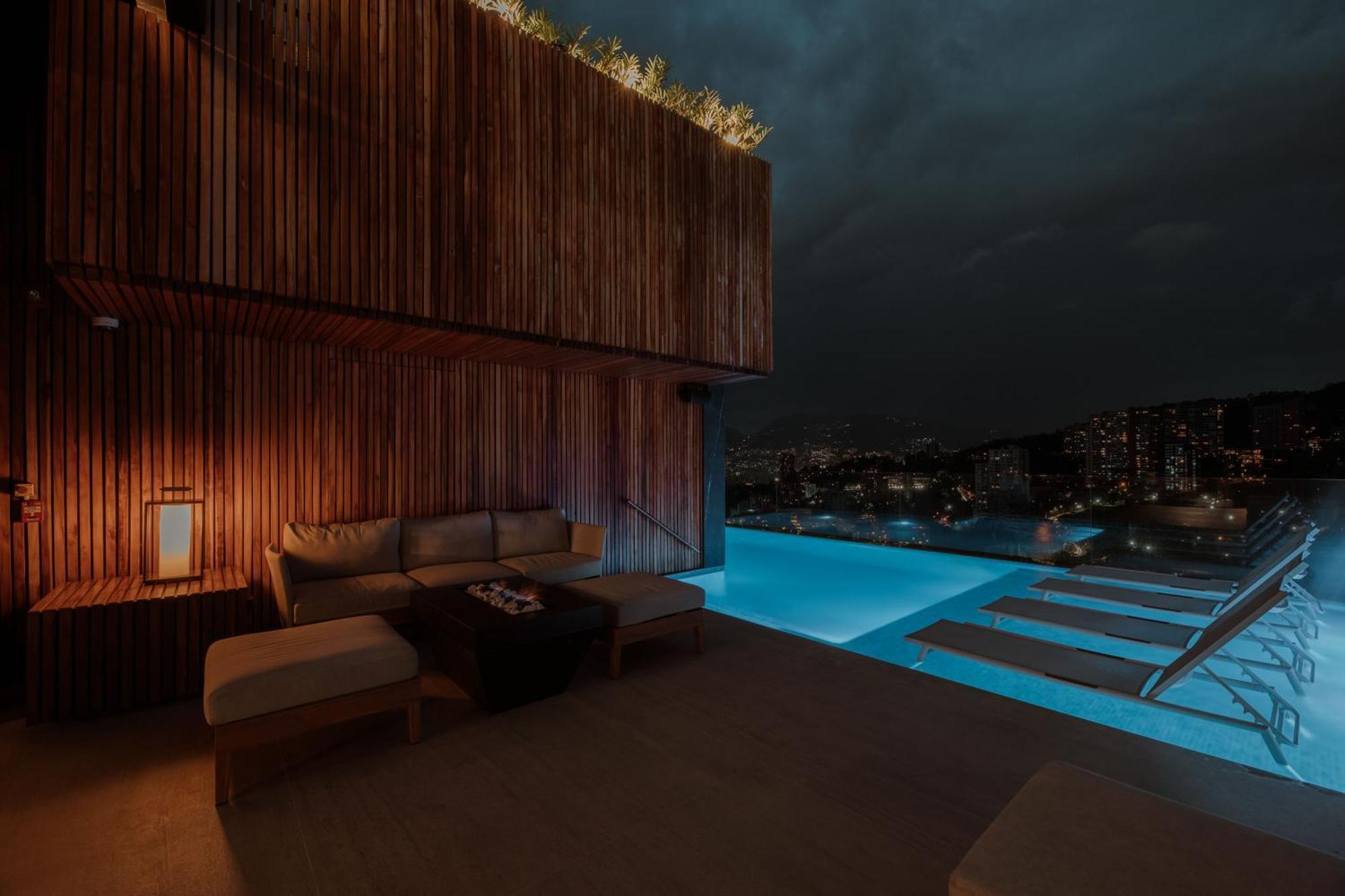 מדיין Binn Hotel מראה חיצוני תמונה