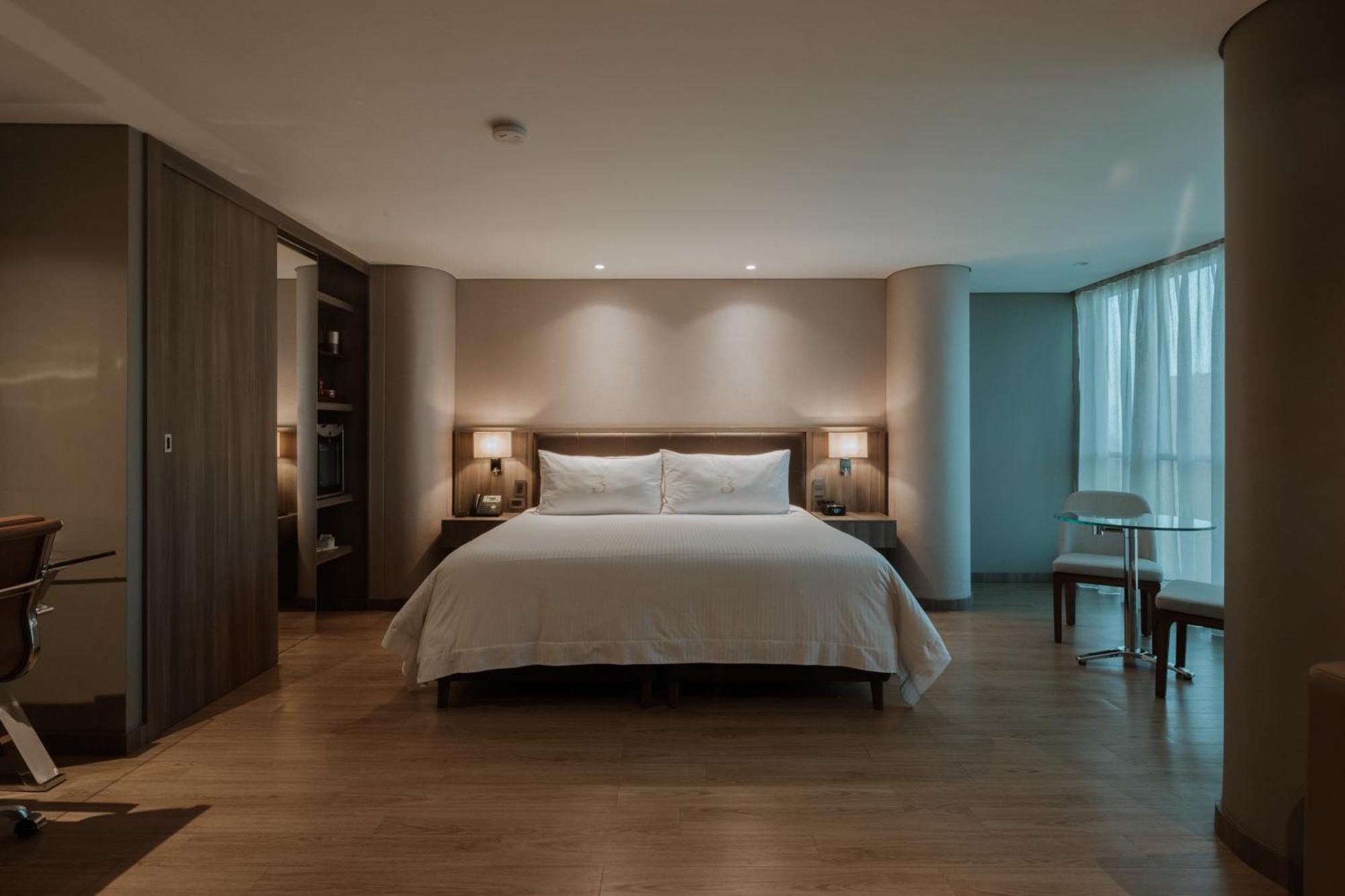 מדיין Binn Hotel מראה חיצוני תמונה